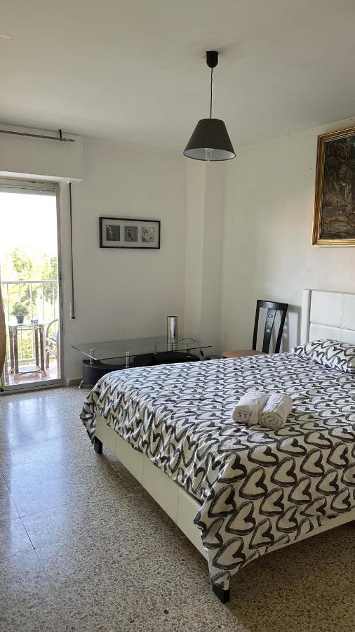 Habitaciones Con O Sin Balcon 바달로나 외부 사진